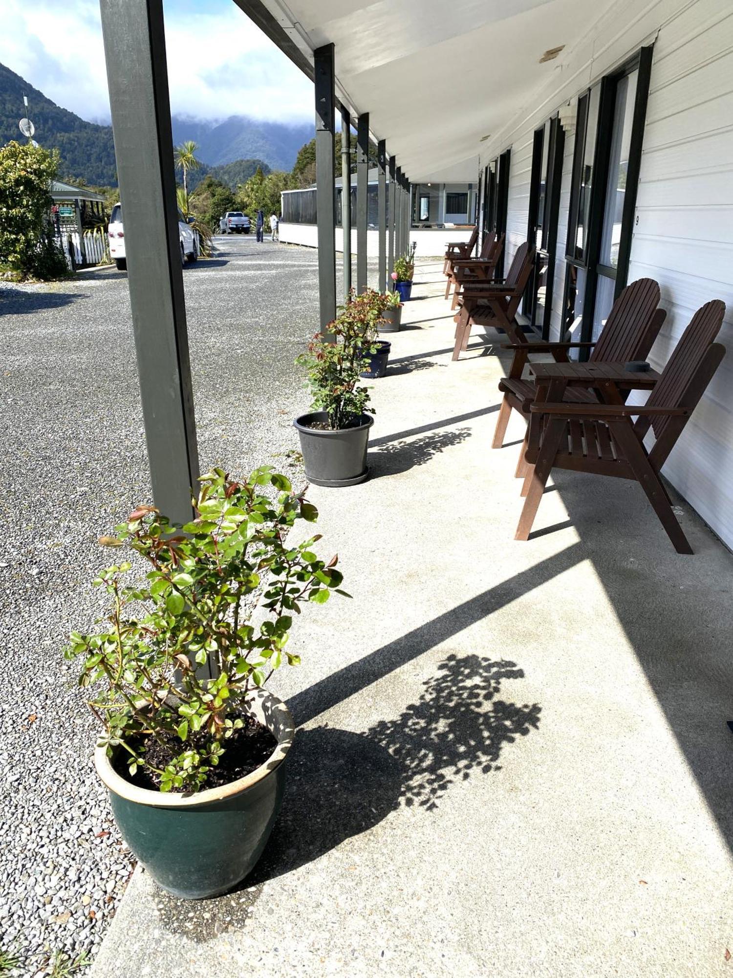 Heritage Park Lodge Haast Exterior photo