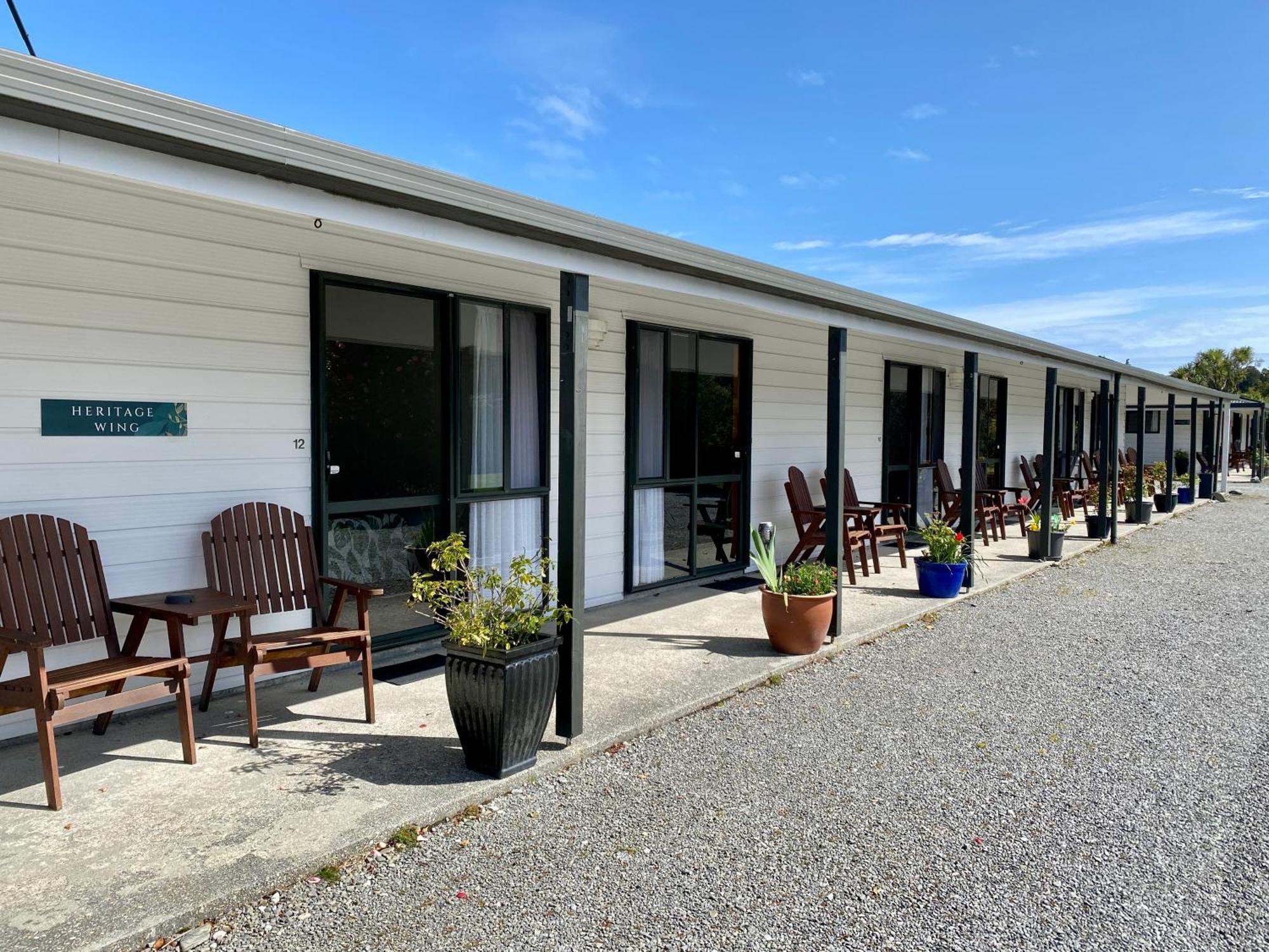 Heritage Park Lodge Haast Exterior photo