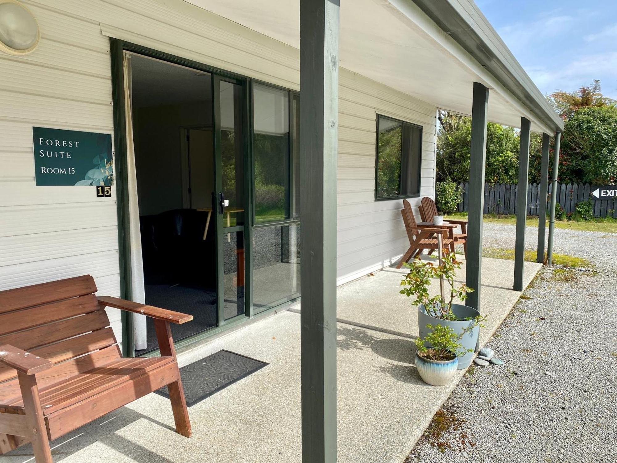 Heritage Park Lodge Haast Exterior photo