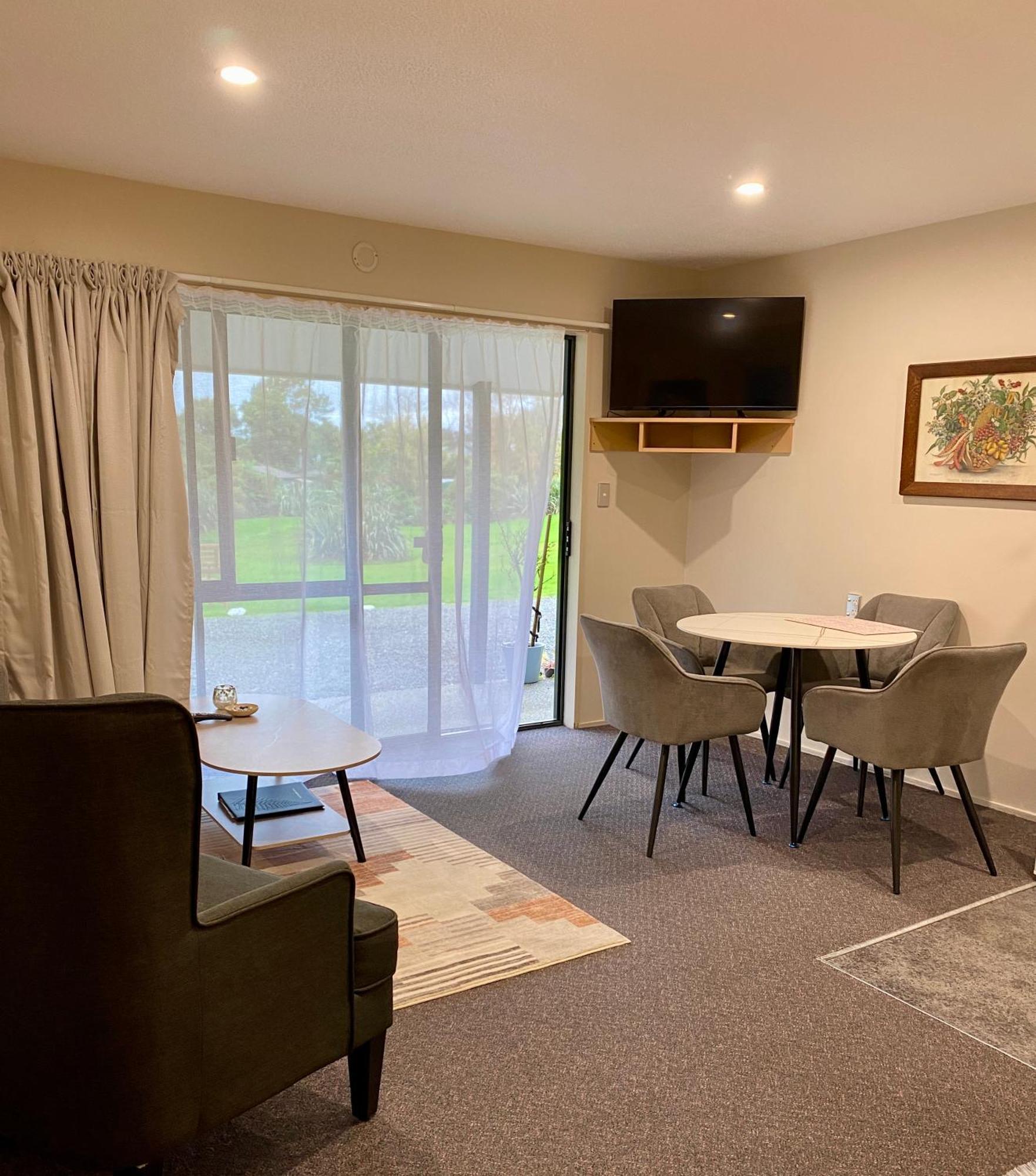 Heritage Park Lodge Haast Exterior photo